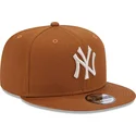 petten-plat-bruin-snapback-9fifty-league-essential-van-new-york-yankees-mlb-van-new-era