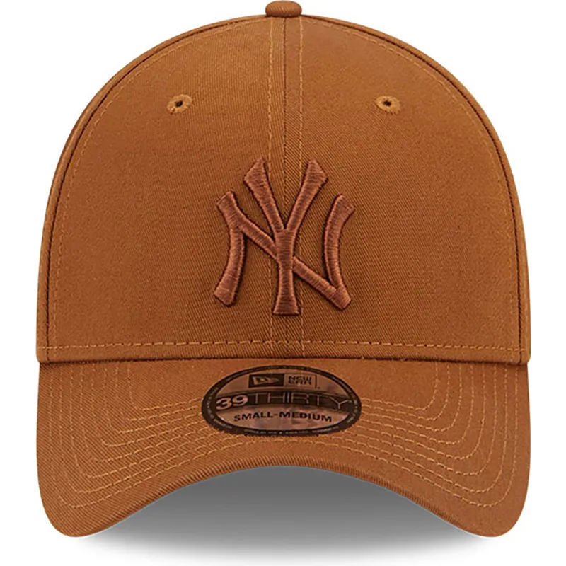 petten-gebogen-bruin-fitted-39thirty-league-essential-van-new-york-yankees-mlb-van-new-era