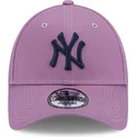 petten-gebogen-paars-verstelbaar-9forty-league-essential-van-new-york-yankees-mlb-van-new-era
