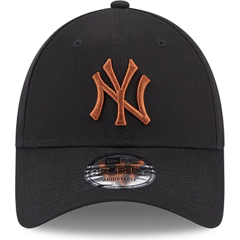 petten-gebogen-zwart-verstelbaar-9forty-league-essential-van-new-york-yankees-mlb-van-new-era