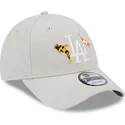 petten-gebogen-beige-verstelbaar-9forty-koi-fish-van-los-angeles-dodgers-mlb-van-new-era