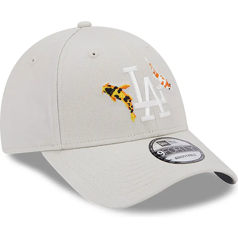 petten-gebogen-beige-verstelbaar-9forty-koi-fish-van-los-angeles-dodgers-mlb-van-new-era