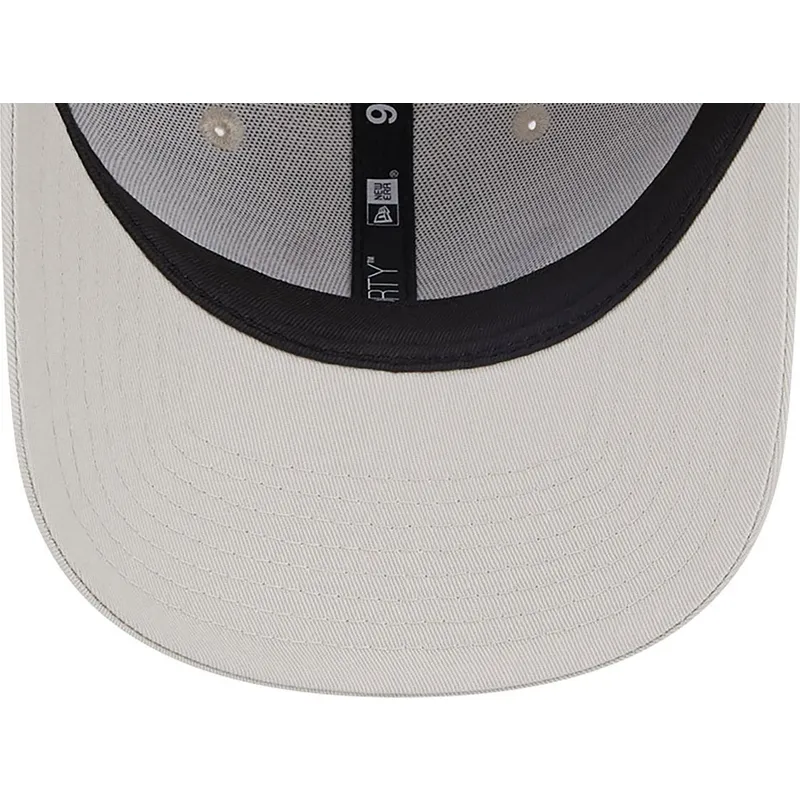 petten-gebogen-beige-verstelbaar-9forty-koi-fish-van-los-angeles-dodgers-mlb-van-new-era