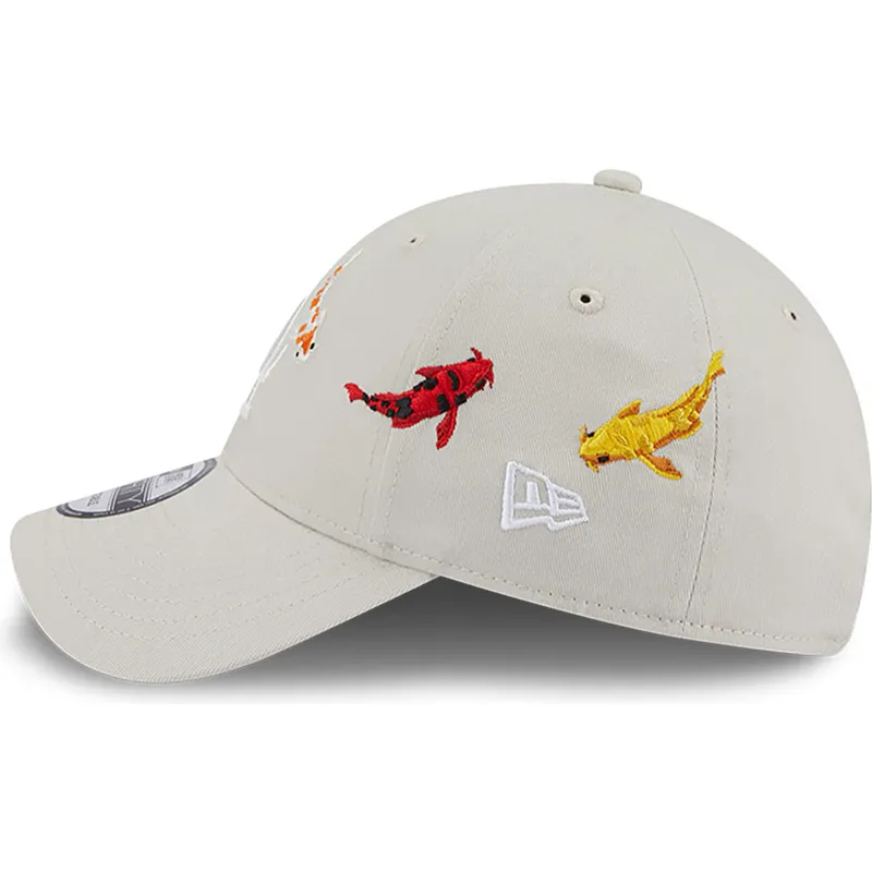 petten-gebogen-beige-verstelbaar-9forty-koi-fish-van-los-angeles-dodgers-mlb-van-new-era
