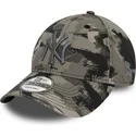 petten-gebogen-camouflage-verstelbaar-9forty-all-over-print-painted-van-new-york-yankees-mlb-van-new-era