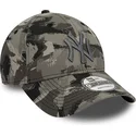 petten-gebogen-camouflage-verstelbaar-9forty-all-over-print-painted-van-new-york-yankees-mlb-van-new-era