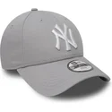 petten-gebogen-grijs-verstelbaar-voor-kinderen-9forty-essential-van-new-york-yankees-mlb-van-new-era