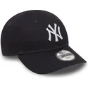 petten-gebogen-blauw-verstelbaar-voor-kinderen-9forty-essential-van-new-york-yankees-mlb-van-new-era