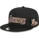 petten-plat-zwart-snapback-9fifty-post-up-pin-van-los-angeles-lakers-nba-van-new-era
