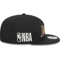 petten-plat-zwart-snapback-9fifty-post-up-pin-van-los-angeles-lakers-nba-van-new-era