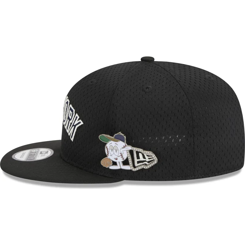 petten-plat-zwart-snapback-9fifty-post-up-pin-van-new-york-yankees-mlb-van-new-era