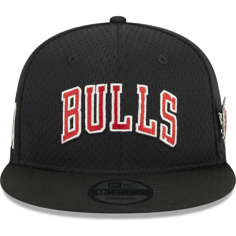 petten-plat-zwart-snapback-9fifty-post-up-pin-van-chicago-bulls-nba-van-new-era petten-plat-zwart-snapback-9fifty-post-up-pin-van-chicago-bulls-nba-van-new-era