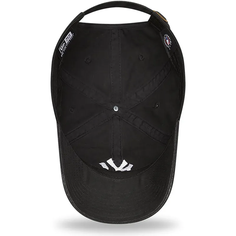 petten-gebogen-zwart-verstelbaar-9twenty-league-essential-van-new-york-yankees-mlb-van-new-era