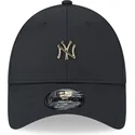 petten-gebogen-zwart-verstelbaar-9forty-pin-van-new-york-yankees-mlb-van-new-era