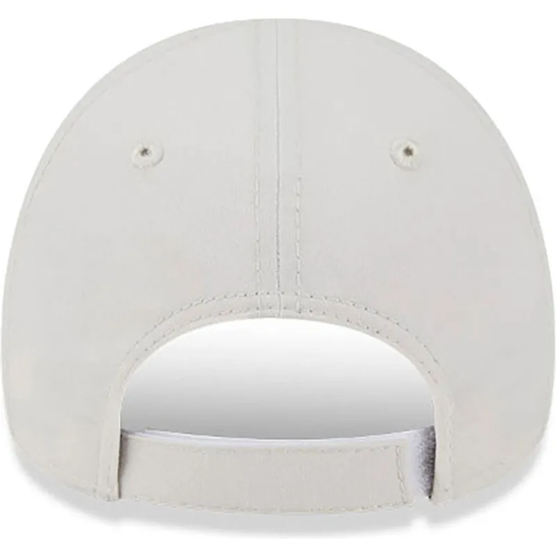 petten-gebogen-beige-verstelbaar-voor-kinderen-9forty-repreve-van-new-era
