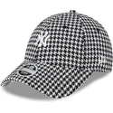 petten-gebogen-zwart-verstelbaar-9forty-houndstooth-van-new-york-yankees-mlb-van-new-era