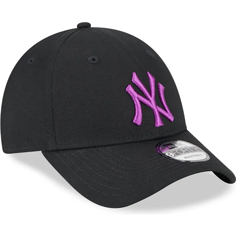 petten-gebogen-zwart-verstelbaar-9forty-league-essential-van-new-york-yankees-mlb-van-new-era