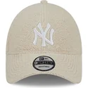 petten-gebogen-beige-verstelbaar-9forty-teddy-van-new-york-yankees-mlb-van-new-era
