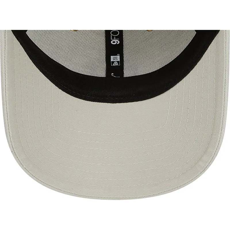 petten-gebogen-beige-verstelbaar-9forty-washed-canvas-van-new-york-yankees-mlb-van-new-era petten-gebogen-beige-verstelbaar-9forty-washed-canvas-van-new-york-yankees-mlb-van-new-era
