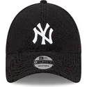 petten-gebogen-zwart-verstelbaar-9forty-teddy-van-new-york-yankees-mlb-van-new-era