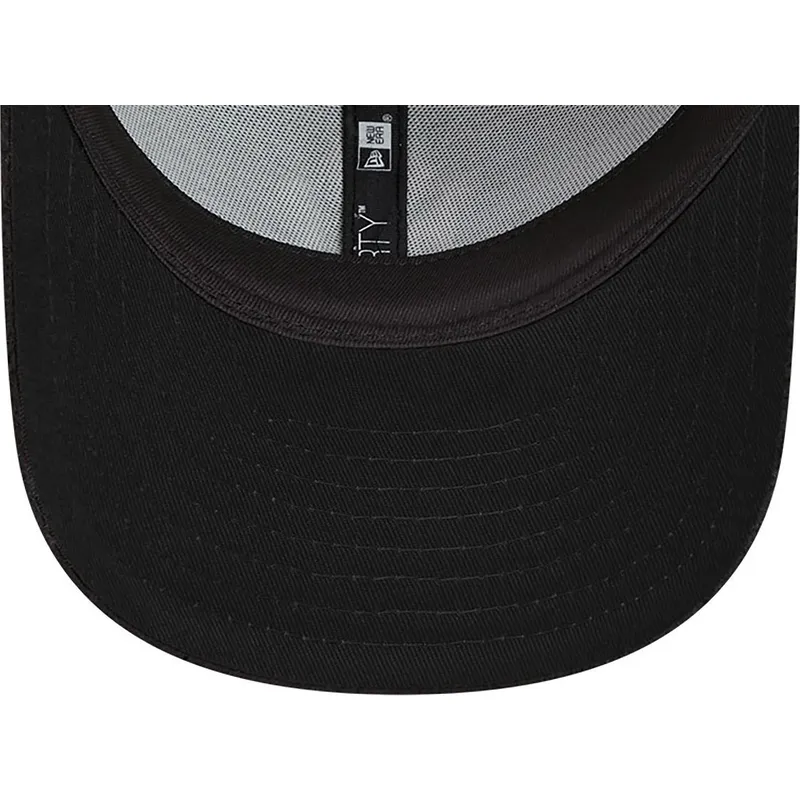 petten-gebogen-zwart-verstelbaar-9forty-teddy-van-new-york-yankees-mlb-van-new-era