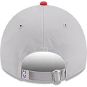 petten-gebogen-grijs-verstelbaar-9twenty-tip-off-2023-van-chicago-bulls-nba-van-new-era