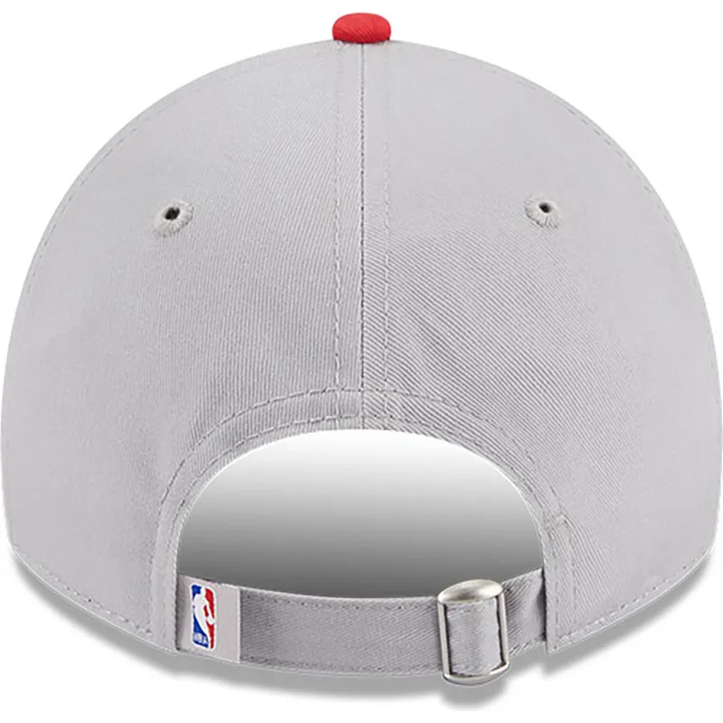 petten-gebogen-grijs-verstelbaar-9twenty-tip-off-2023-van-chicago-bulls-nba-van-new-era petten-gebogen-grijs-verstelbaar-9twenty-tip-off-2023-van-chicago-bulls-nba-van-new-era
