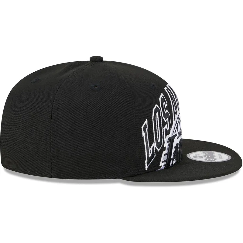 petten-plat-zwart-snapback-9fifty-tip-off-2023-van-los-angeles-lakers-nba-van-new-era
