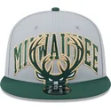 petten-plat-grijs-snapback-9fifty-tip-off-2023-van-milwaukee-bucks-nba-van-new-era