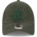 petten-gebogen-groen-verstelbaar-9forty-towelling-van-new-york-yankees-mlb-van-new-era