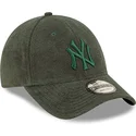 petten-gebogen-groen-verstelbaar-9forty-towelling-van-new-york-yankees-mlb-van-new-era