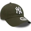 petten-gebogen-groen-verstelbaar-9twenty-league-essential-van-new-york-yankees-mlb-van-new-era