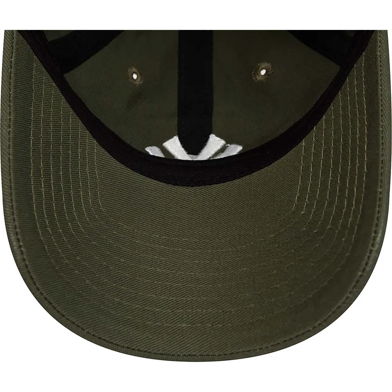 petten-gebogen-groen-verstelbaar-9twenty-league-essential-van-new-york-yankees-mlb-van-new-era