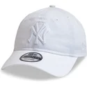 petten-gebogen-wit-verstelbaar-9twenty-league-essential-van-new-york-yankees-mlb-van-new-era
