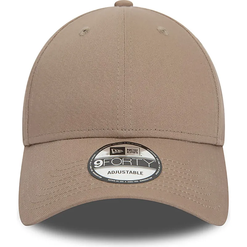 petten-gebogen-bruin-verstelbaar-9forty-essential-van-new-era