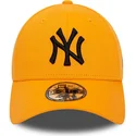 petten-gebogen-oranje-verstelbaar-9forty-league-essential-van-new-york-yankees-mlb-van-new-era