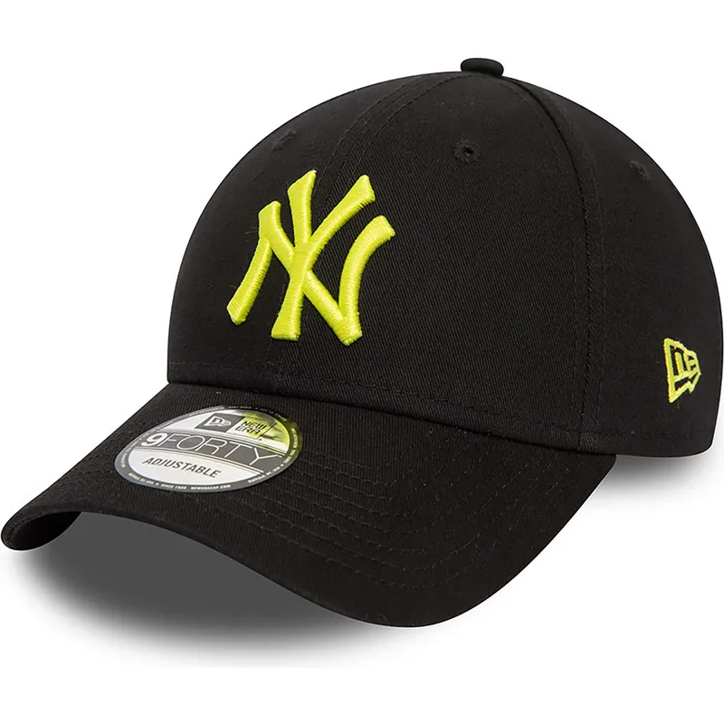 petten-gebogen-zwart-verstelbaar-9forty-league-essential-van-new-york-yankees-mlb-van-new-era