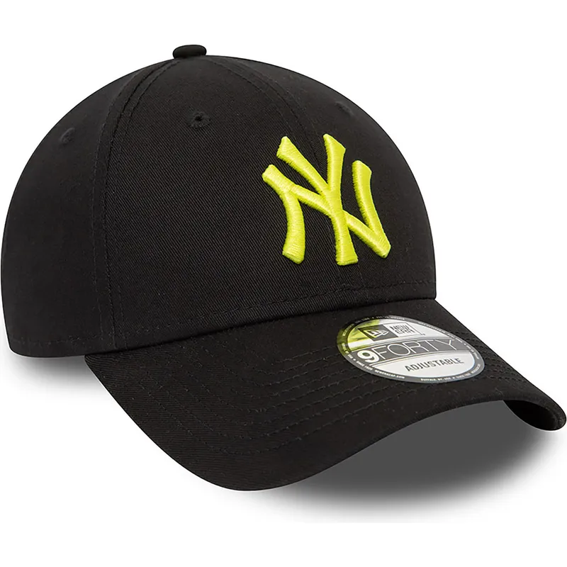 petten-gebogen-zwart-verstelbaar-9forty-league-essential-van-new-york-yankees-mlb-van-new-era