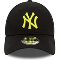petten-gebogen-zwart-verstelbaar-9forty-league-essential-van-new-york-yankees-mlb-van-new-era