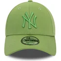 petten-gebogen-groen-verstelbaar-9forty-league-essential-van-new-york-yankees-mlb-van-new-era