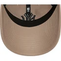petten-gebogen-bruin-verstelbaar-9twenty-league-essential-van-new-york-yankees-mlb-van-new-era