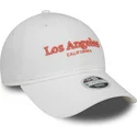 petten-gebogen-wit-verstelbaar-9twenty-wordmark-van-los-angeles-california-van-new-era