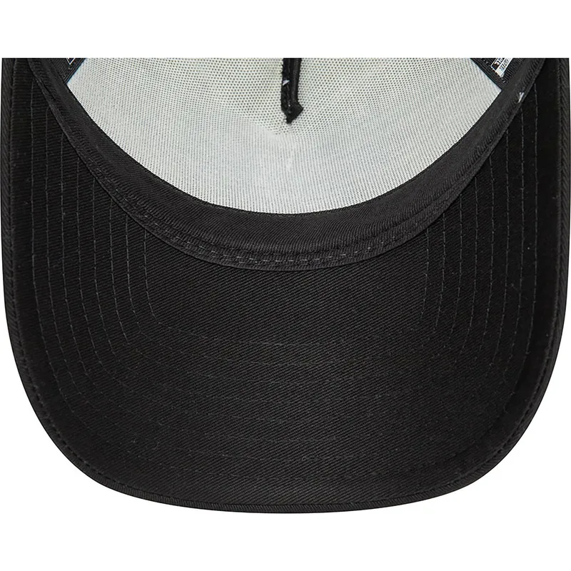 petten-gebogen-zwart-snapback-a-frame-character-van-bugs-bunny-y-pato-lucas-looney-tunes-van-new-era petten-gebogen-zwart-snapback-a-frame-character-van-bugs-bunny-y-pato-lucas-looney-tunes-van-new-era
