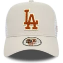 petten-gebogen-beige-snapback-a-frame-boucle-van-los-angeles-dodgers-mlb-van-new-era