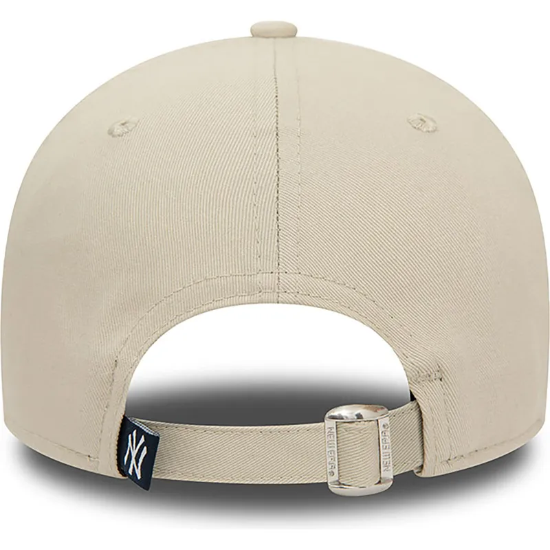 petten-gebogen-beige-verstelbaar-9forty-food-character-van-new-york-yankees-mlb-van-new-era