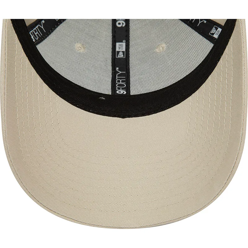 petten-gebogen-beige-verstelbaar-9forty-food-character-van-new-york-yankees-mlb-van-new-era