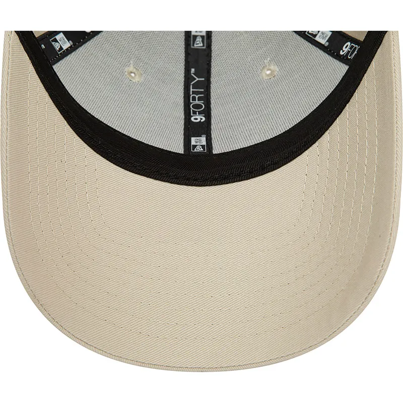 petten-gebogen-beige-verstelbaar-9forty-team-outline-van-new-york-yankees-mlb-van-new-era petten-gebogen-beige-verstelbaar-9forty-team-outline-van-new-york-yankees-mlb-van-new-era