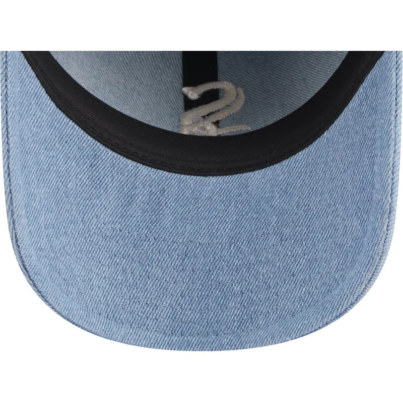 petten-gebogen-blauw-verstelbaar-9twenty-washed-denim-van-chicago-white-sox-mlb-van-new-era petten-gebogen-blauw-verstelbaar-9twenty-washed-denim-van-chicago-white-sox-mlb-van-new-era