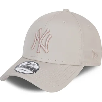 Petten gebogen beige verstelbaar 9FORTY League Essential Poly van New York Yankees MLB van New Era