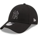 petten-gebogen-zwart-verstelbaar-9forty-pop-outline-van-new-york-yankees-mlb-van-new-era